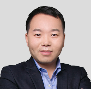 成公教育杨治安的学历背景和经历